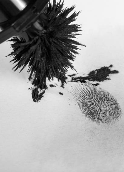 View of a fingerprint revealed by printing.